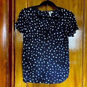 Navy heart print top Elle Brand Size XS